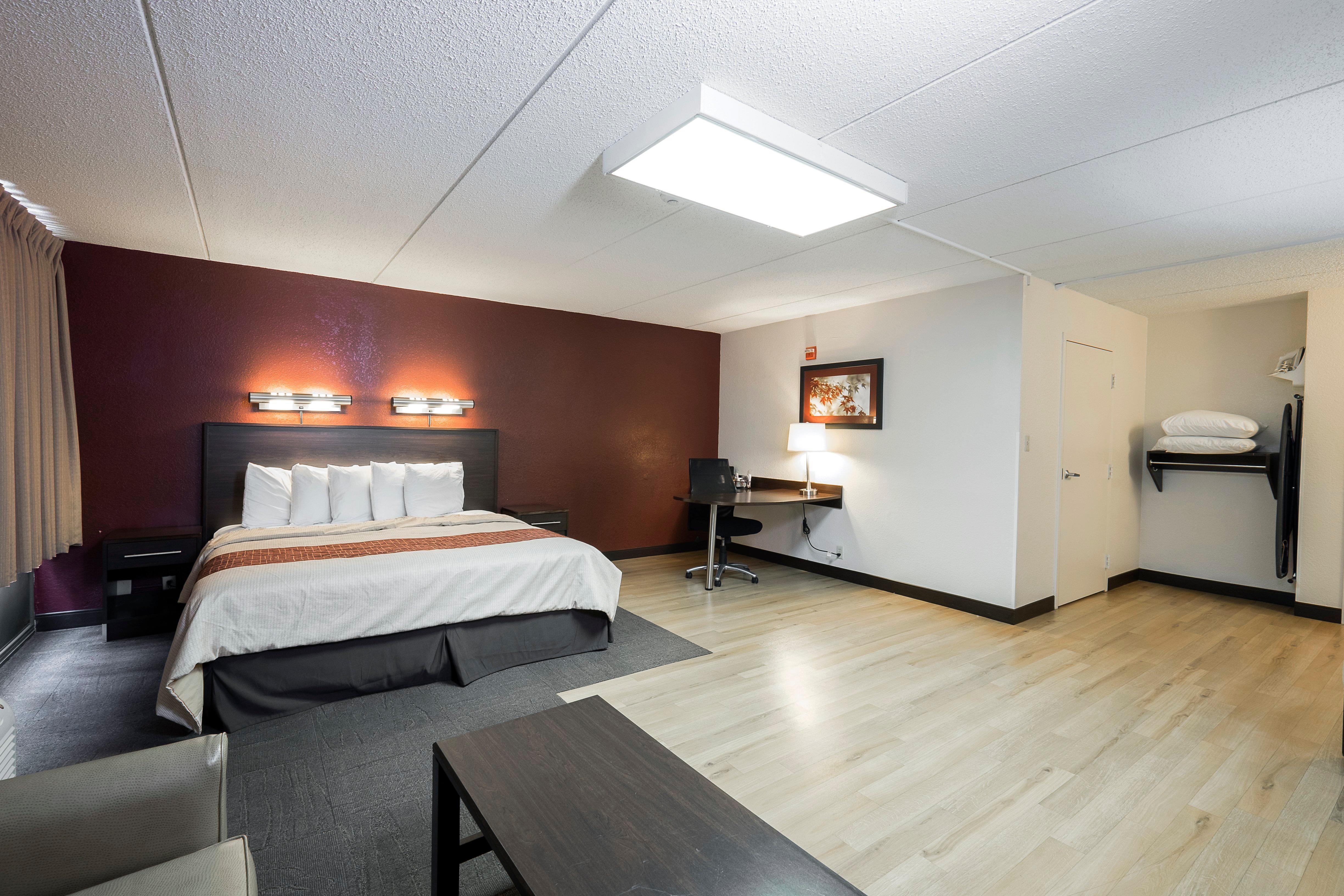 Red Roof Inn Plus+ Boston - Woburn/ Burlington Extérieur photo